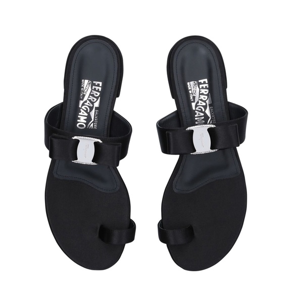 Flats_&_Loafers